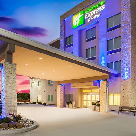 Holiday Inn Express & Suites Litchfield By Ihg Екстериор снимка