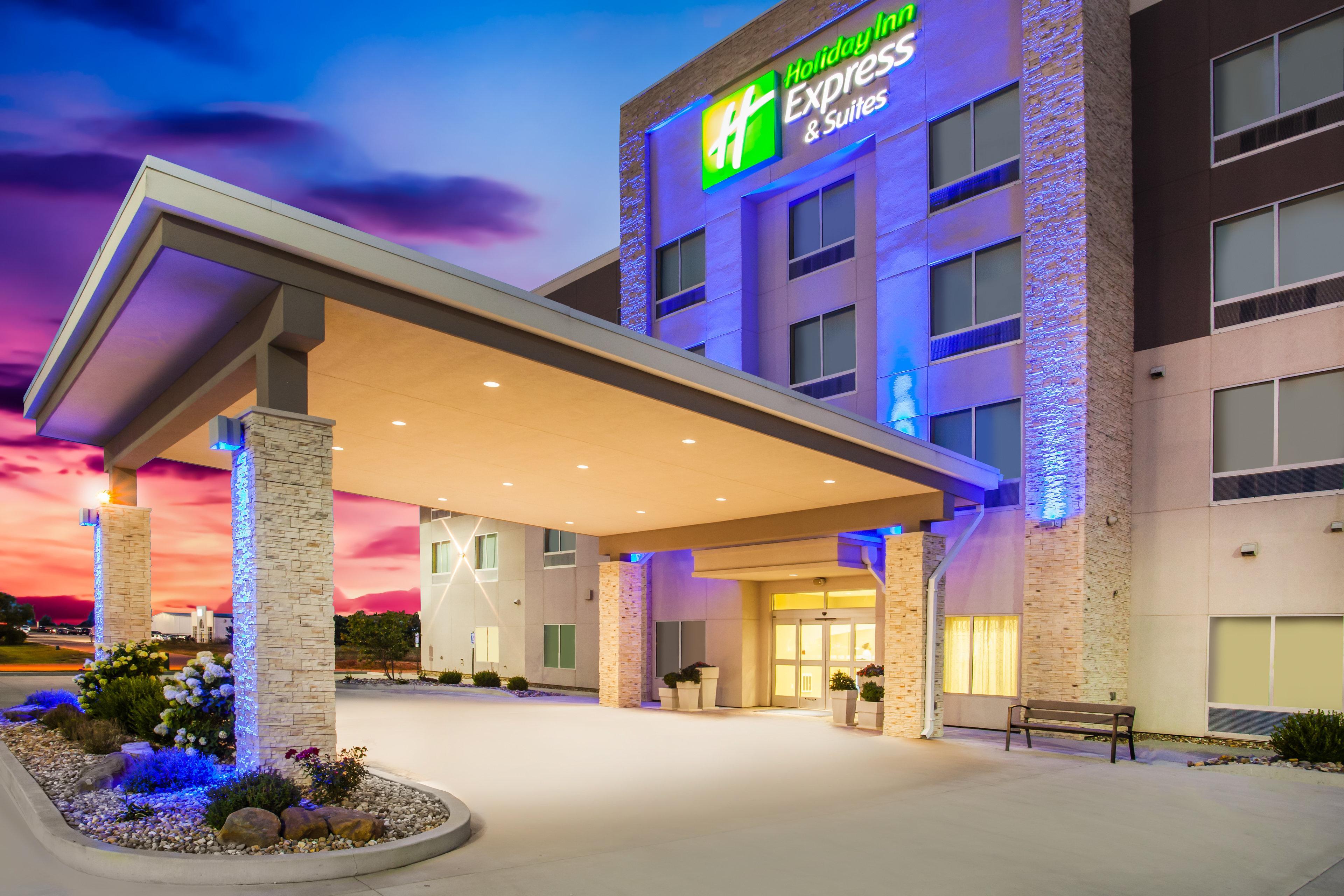 Holiday Inn Express & Suites Litchfield By Ihg Екстериор снимка